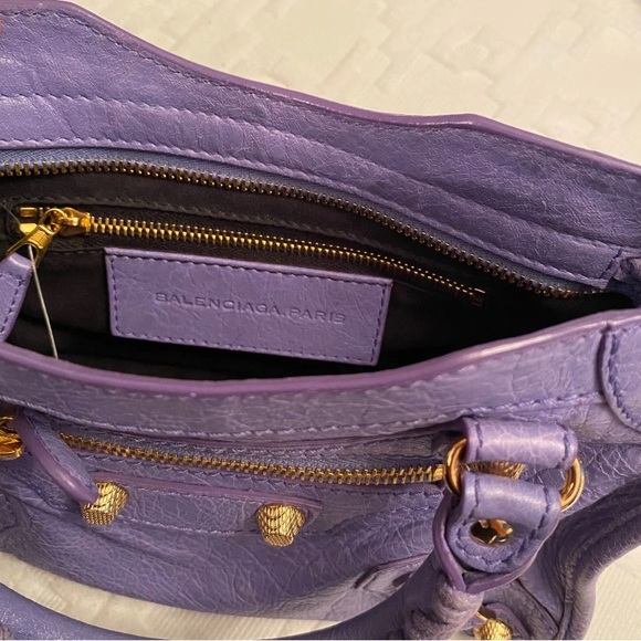 Balenciaga Agneau Giant 12 Gold
Hardware Mini City Ultraviolet - Picture 5 of 8